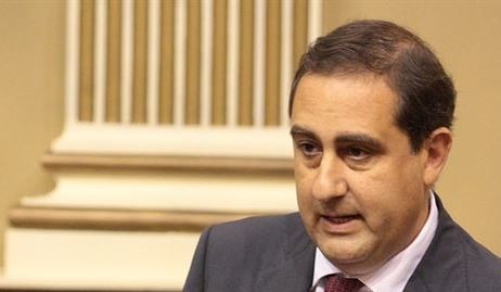 El PP aboga por transferir a los cabildos las competencias en materia de dependencia