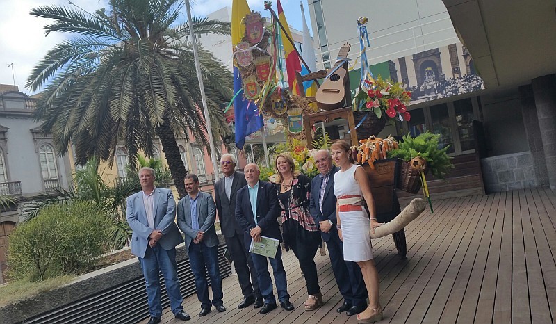 El Cabildo impulsa las Fiestas del Pino 2015 en su 50 aniversario como Fiesta de Inter�s Tur�stico