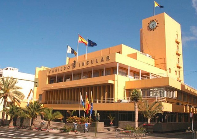 Morales inaugura la muestra de los 50 a�os de Inter�s Tur�stico de las Fiestas del Pino