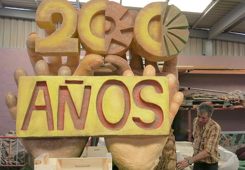 Santa Luc�a comparte la celebraci�n de su Bicentenario en la Romer�a del Pino