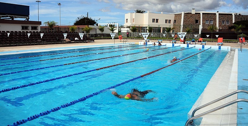 Tirajana abre las inscripciones de nataci�n y atletismo para escolares