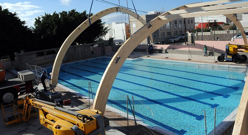 Se reanuda los trabajos de cubrici�n de la Piscina de Aldea Blanca 