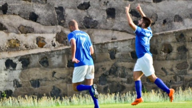 La U.D. San Fernando pierde por 2-1 su compromiso liguero ante la U.D. Ibarra