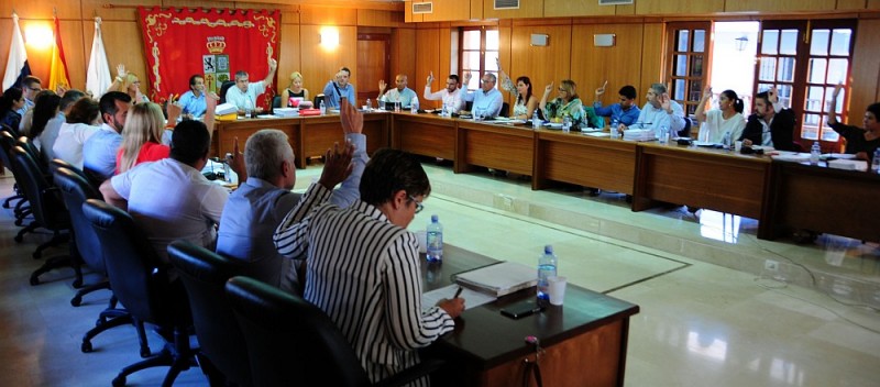 El Pleno de Tunte aprueba crear una mesa de estudio para dar soluciones al residencial y suelo tur�stico
