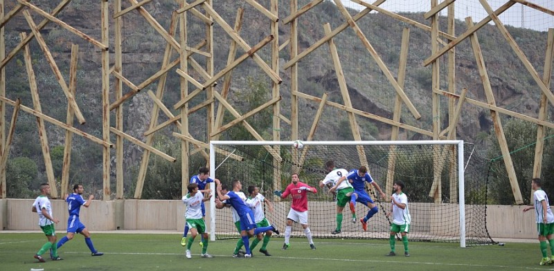 La U.D. San Fernando mereci� m�s que un empate