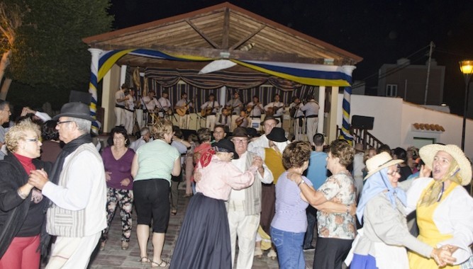 Tirajana vivir� su Noche de Finaos  con m�sica parrandera y casta�as