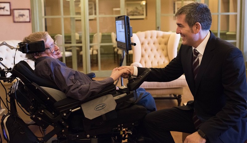 Hawking asegura a Clavijo que 