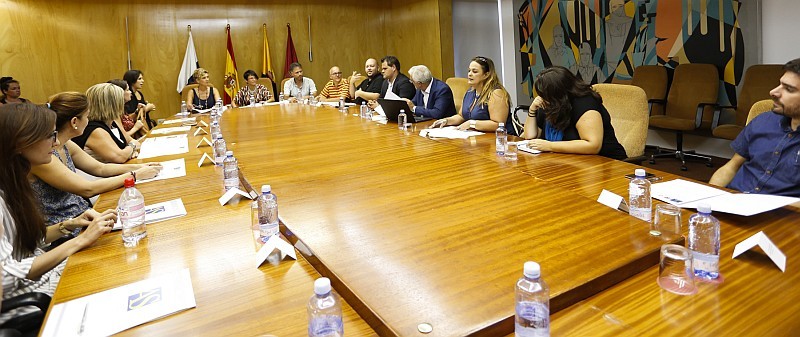 El Cabildo inicia el dise�o del primer Plan de Accesibilidad Insular 