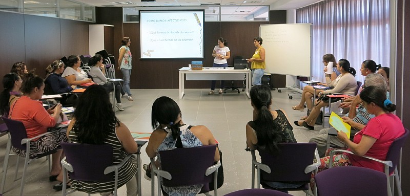 Santa Luc�a ense�a a los padres a comprender a sus hijos 