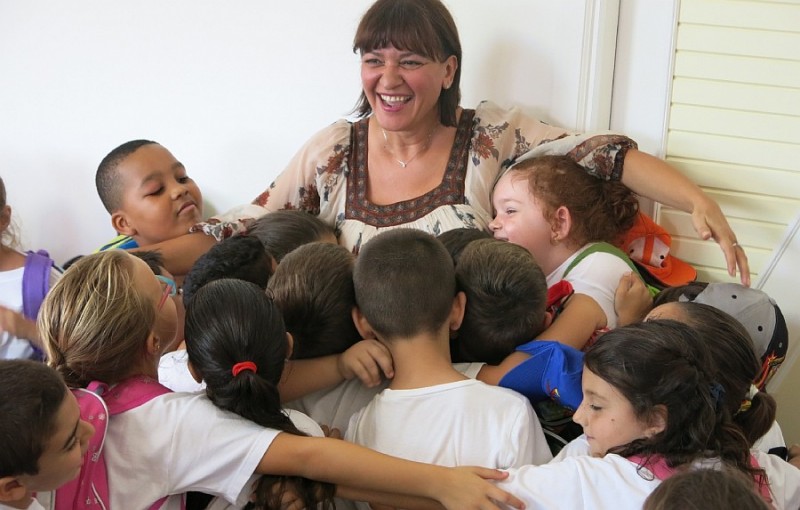 Santa Luc�a ense�a a escolares de infantil y Primaria c�mo funciona el Ayuntamiento