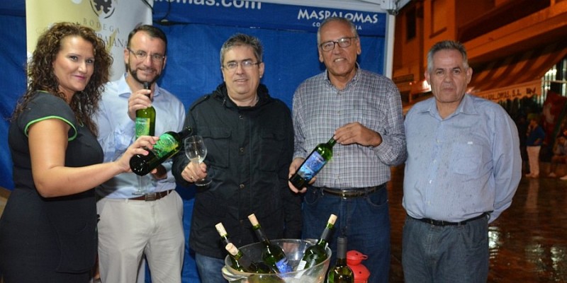 Maspalomas disfrut� con �xito  su primera Noche de vino y tapas 