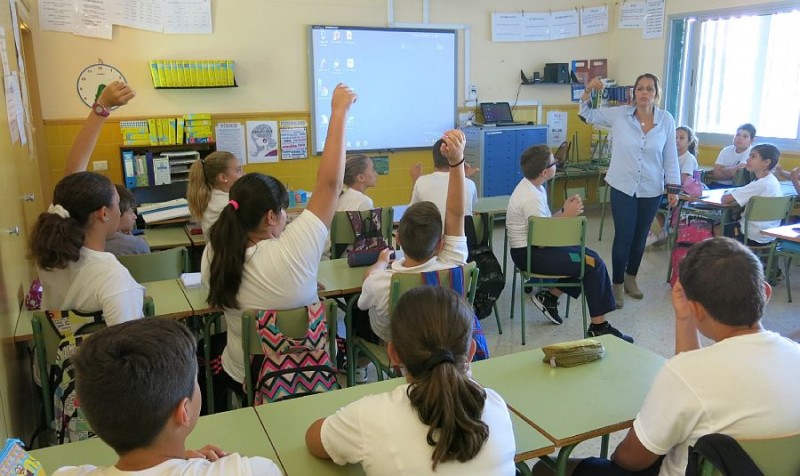 Santa Luc�a celebra charlas para prevenir el ciberacoso entre j�venes 