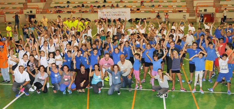 Maspalomas insta a defender el derecho a la salud de la infancia