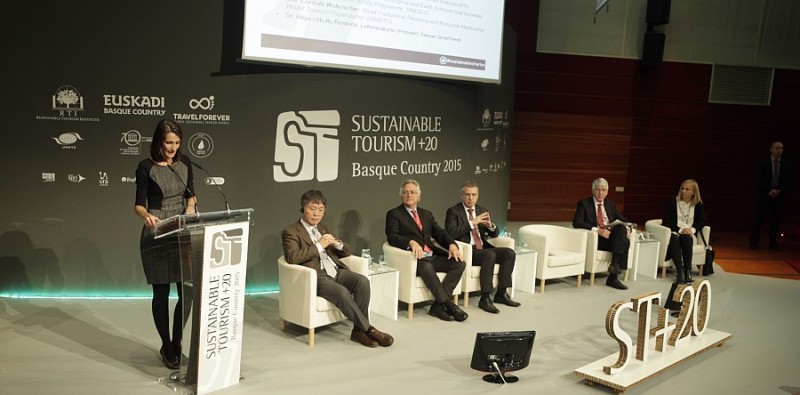 Canarias destaca en la Cumbre Mundial de Turismo Sostenible la apuesta por la sostenibilidad