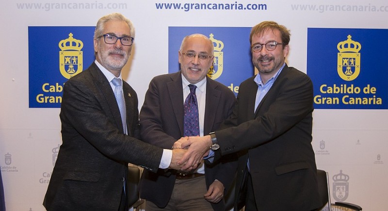 El acuerdo Cabildo y ULPGC contempla m�s de 100 acciones para 2.500 estudiantes 