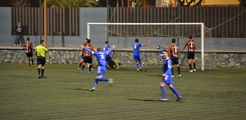 La U.D. San Fernando domina y gana al Uni�n Viera 1-0 