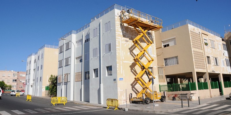 20 edificios de San Fernando  rehabilitan sus fachadas con  la ayuda del Ayuntamiento