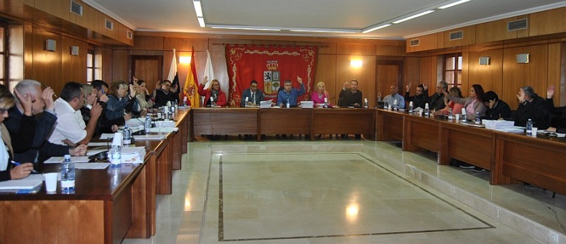 El Pleno de Tunte aprueba el presupuesto de 74 millones para 2016    