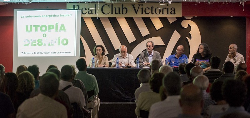 El Club Victoria acoge un debate sobre �Soberan�a energ�tica insular�