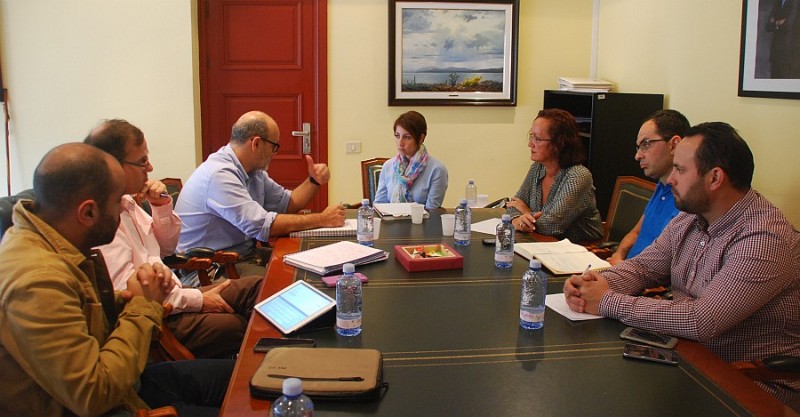 Mog�n trabajar� con el Cabildo para fomentar el reciclaje y la participaci�n ciudadana