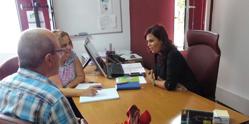 Tirajana revisa las ayudas a familias en situaci�n de emergencia social